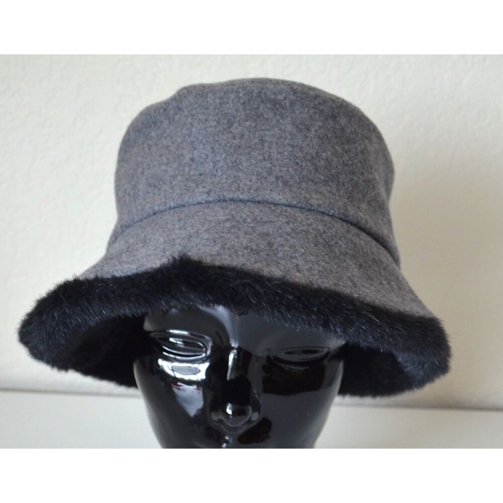 COV-VER Gray Bucket Hat Wool Blend Black Faux Fur Under Brim One Size Cloche